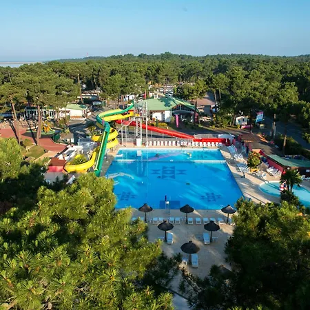 Camping Escale Entre Terre Et *